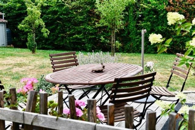 Qui Dort D'Isnes Bed & Breakfast Екстериор снимка